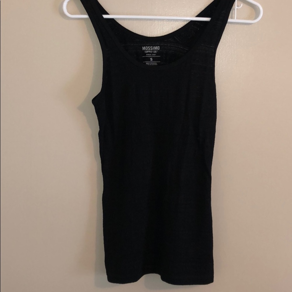 Blank pattern tank top